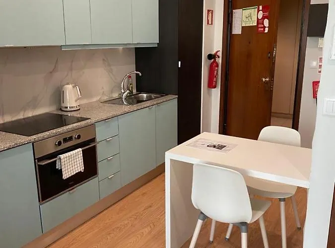 411 Gale Center Wi-fi, Estacionamento * بورتو