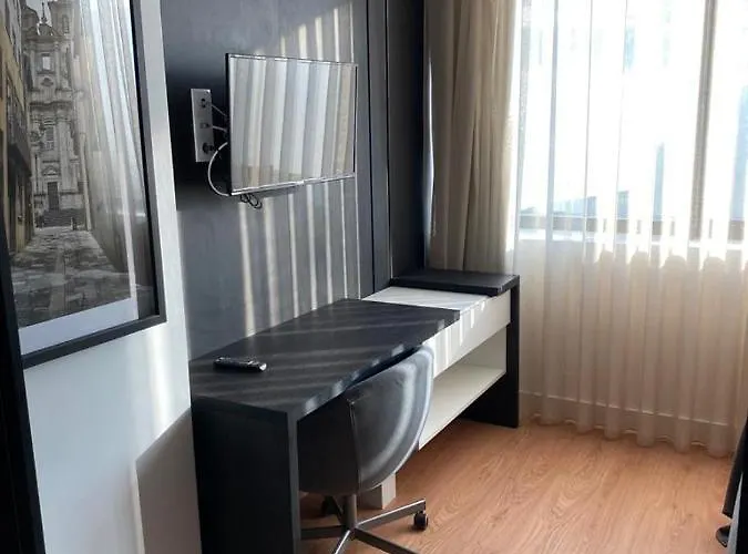 411 Gale Center Wi-fi, Estacionamento شقة